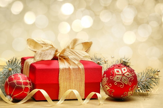 ​10 новогодних подарков, которые можно купить в последний момент