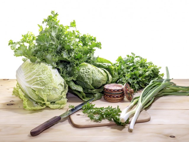 ​Как правильно сочетать разные виды зелени в салате