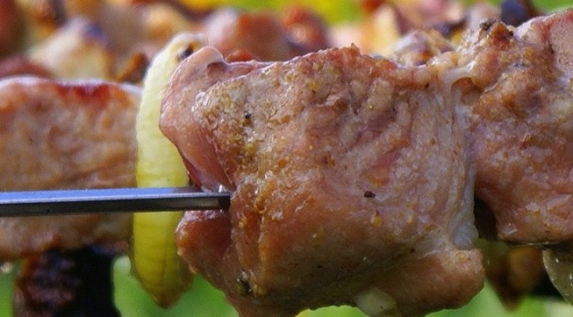 Рецепт самого вкусного шашлыка из свинины Рецепт самого вкусного шашлыка из свинины