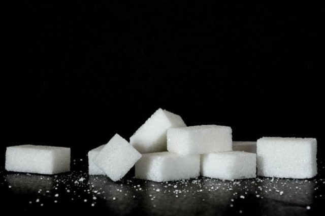 Три способа использовать сахар с пользой для дома!