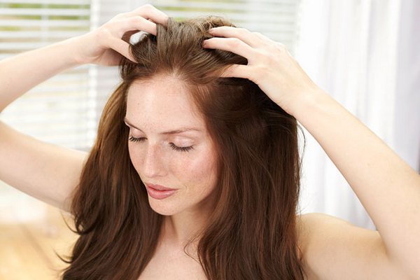Как укрепить корни волос?