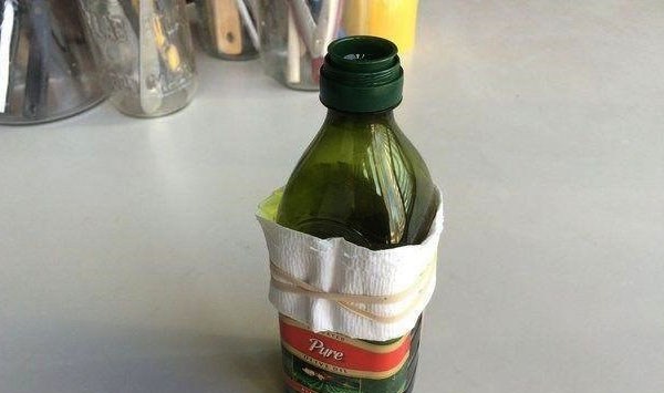 Совет, чтобы масло с бутылки не капало!