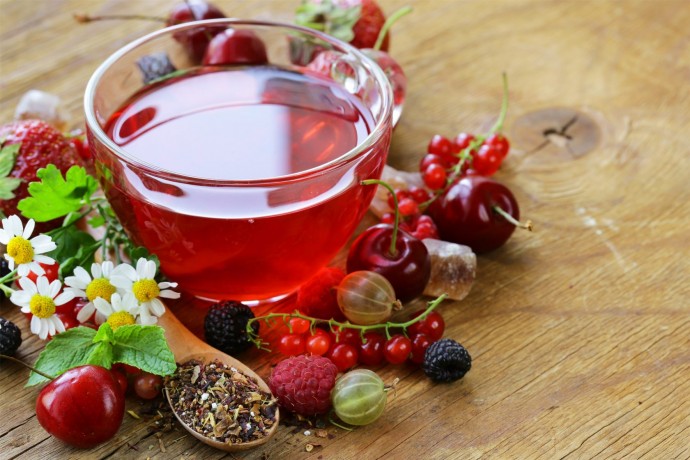Травяные, цветочные и ягодные чаи – когда их пить и чем они полезны