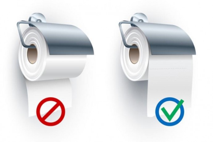 Как правильно вешать туалетную бумагу: к себе или от себя