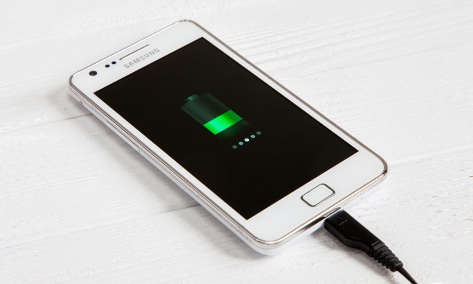 ​5 ошибок при зарядке телефона, которые убивают аккумулятор за пару недель