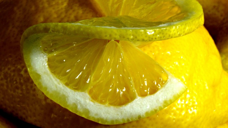 Использование лимона внутри и вне кулинарной жизни