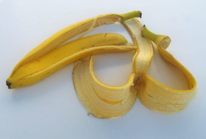 ​Банановая кожура для избавления от проблем