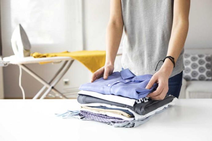Как погладить одежду, не включая утюг