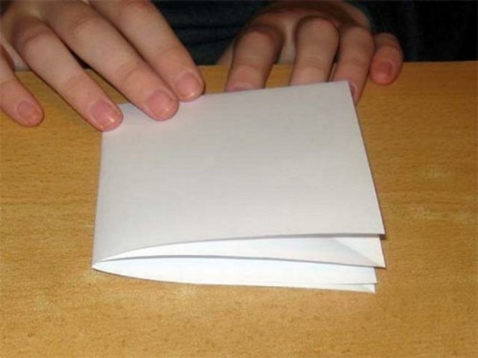 ​Никакой лист бумаги нельзя сложить пополам более 8 раз