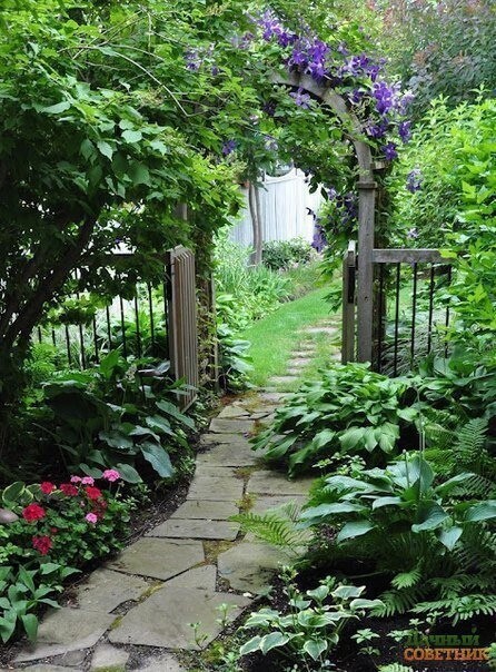 Какие можно сделать дорожки в саду и в загородном доме