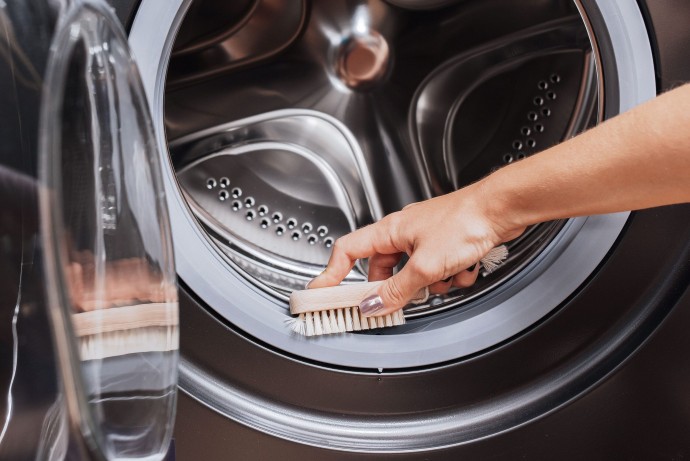 Как почистить стиральную машину от накипи и грязи народными способами