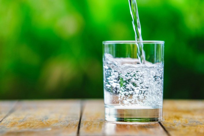​Как записать информацию в воду в стакане для улучшения здоровья