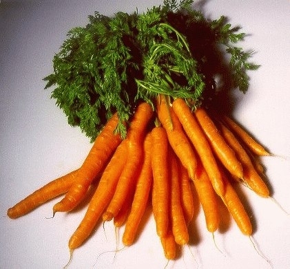 Как проще чистить морковку
