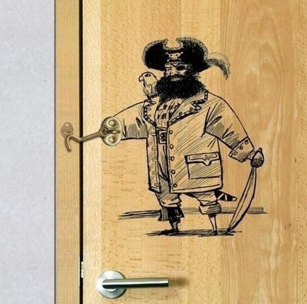 Креативное решение для дверного крючка