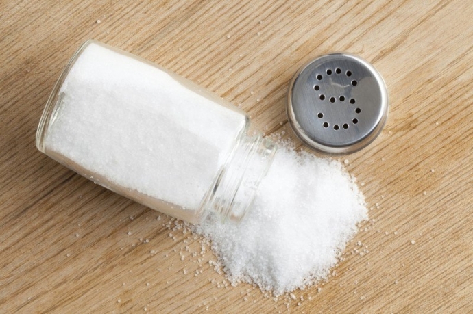 Как сохранить соль рассыпчатой