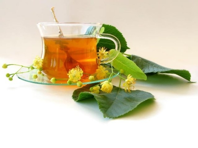 Вместо черного и зеленого чая — травяной чай