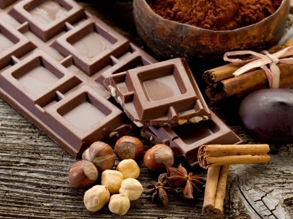 Как вывести пятно от шоколада: