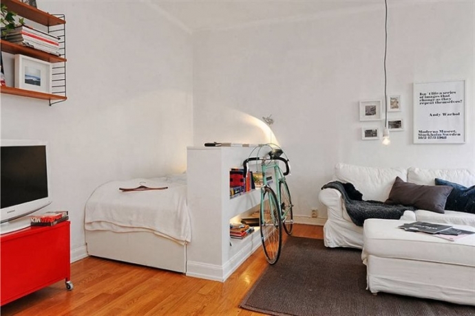 Как обустроить спальню в однокомнатной квартире: ниши, шторы, перегородки.
