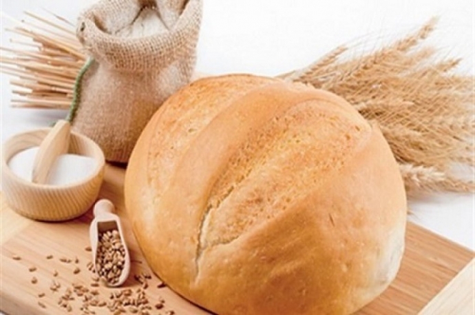 Как нарезать свежий хлеб
