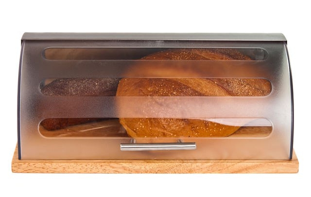 Что делать, если хлеб регулярно покрывается плесенью?