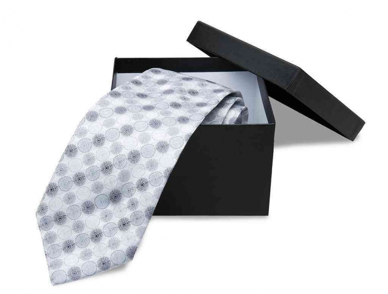 Мужские галстуки лучше не гладить
