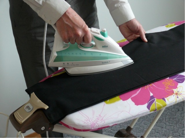 ​Как правильно стирать классические брюки