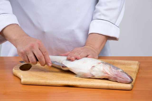 Секреты разделки рыбы от профессиональных поваров