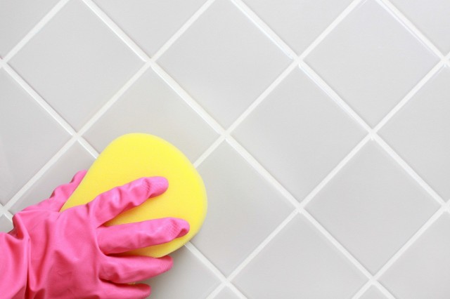 ​Как очистить швы между плиткой: готовим домашнее средство