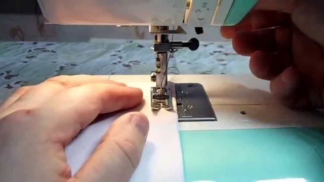 Как удалить остатки масла из швейной машинки? Как удалить остатки масла из швейной машинки?