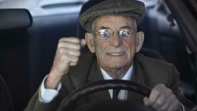 До какого возраста можно водить машину До какого возраста можно водить машину