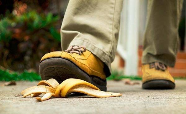 Зачем натирали обувь перед выходом кожурой от банана Зачем натирали обувь перед выходом кожурой от банана