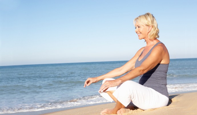 Магия бархатного сезона: как женщины после 50 наслаждаются морем и жизнью Магия бархатного сезона: как женщины после 50 наслаждаются морем и жизнью