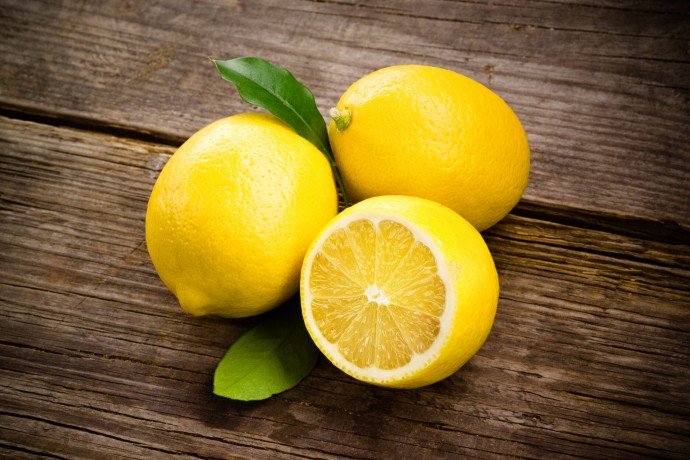 7 причин ежедневно употреблять лимоны