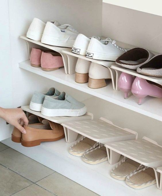 Как компактно и удобно организовать хранение обуви