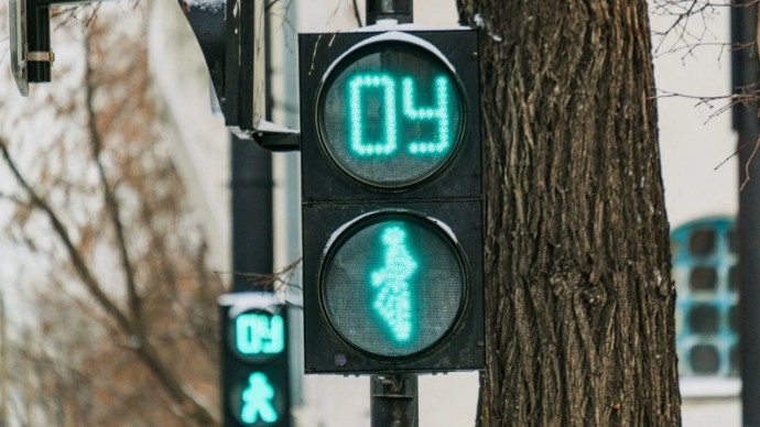 С какой целью на светофорах стали появляться буквы ОУ С какой целью на светофорах стали появляться буквы ОУ