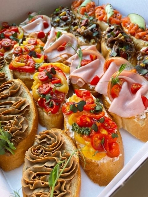 ​Как сделать красивые и вкусные бутерброды на новогодний стол