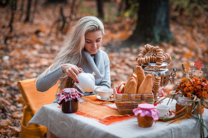 Достаточное потребление жидкости осенью Достаточное потребление жидкости осенью