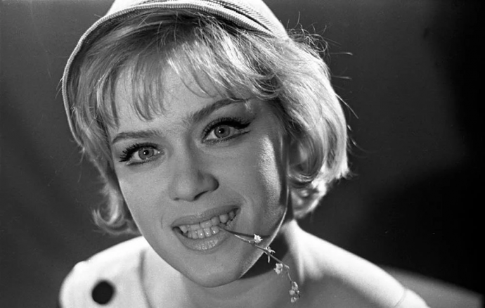 Как радоваться жизни: вдохновляющие принципы Алисы Фрейндлих Как радоваться жизни: вдохновляющие принципы Алисы Фрейндлих