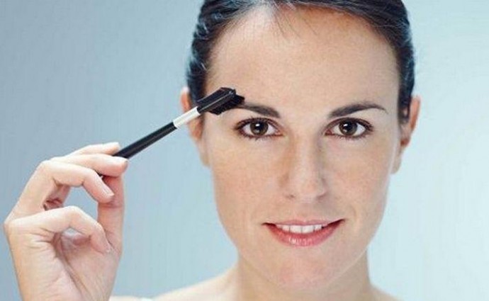 Массируем брови для красоты Массируем брови для красоты
