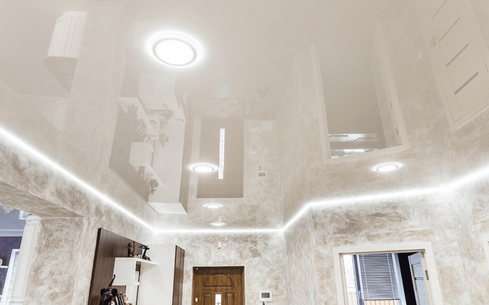Почему вам стоит отказаться от глянцевых потолков Почему вам стоит отказаться от глянцевых потолков