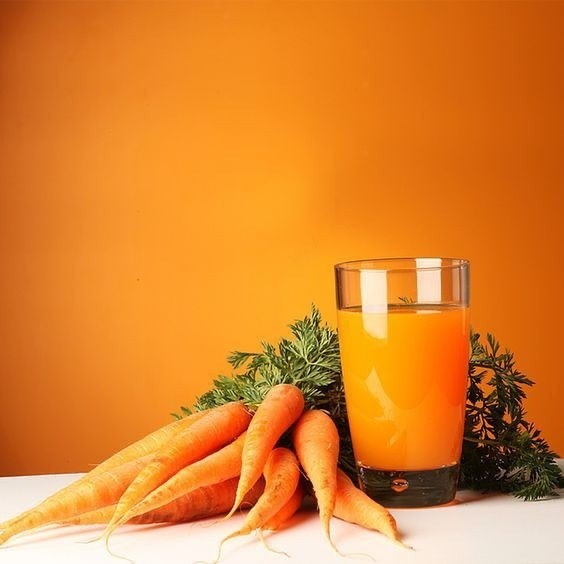 Простой напиток, который поможет вывести лишнюю жидкость из организма Простой напиток, который поможет вывести лишнюю жидкость из организма