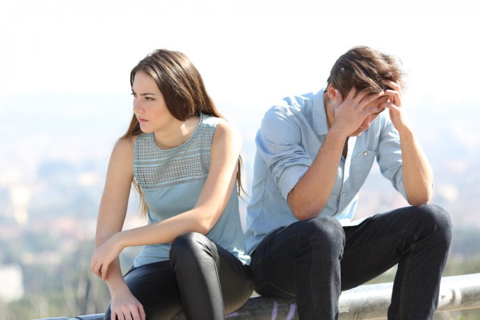 Как распознать ядовитые отношения: 8 признаков токсичности