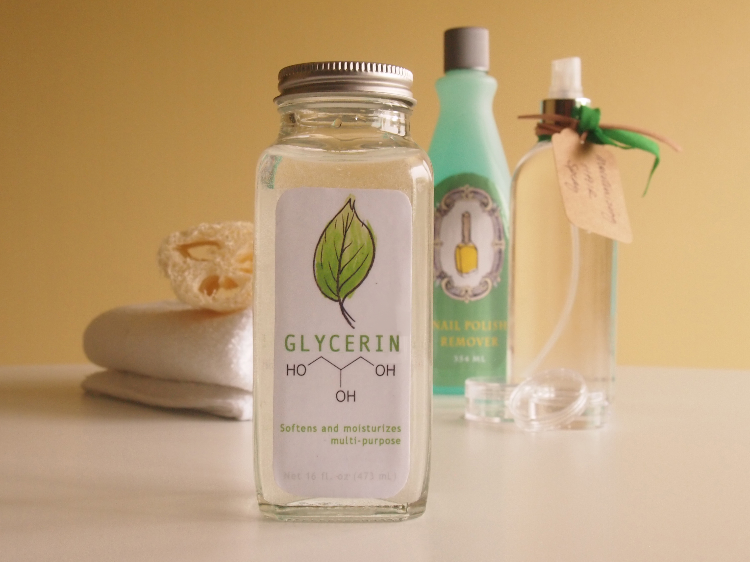 глицерин аптечный. растительные эфирные масла. глицерин биолайн средство косметическое. крем в золотой баночке сыворотка. глицерин косметическое средство.