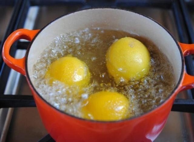 Сварите лимоны вечером и пейте жидкость, когда проснетесь -вы будете потрясены результатами Сварите лимоны вечером и пейте жидкость, когда проснетесь -вы будете потрясены результатами