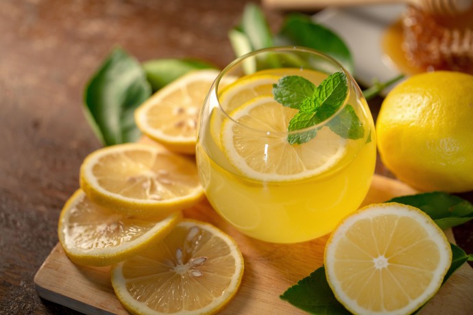 ​Лимон против тошноты