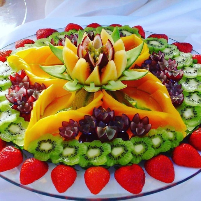 ​Как красиво сервировать фруктовый стол