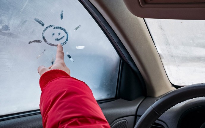 Какие подручные средства спасут от запотевания стёкол в машине Какие подручные средства спасут от запотевания стёкол в машине