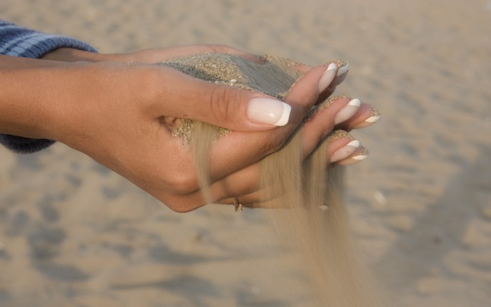 Обычный песок от нарывов и гнойников