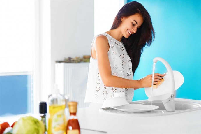 Как мыть посуду правильно и воду при этом экономить
