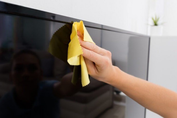 Экран телевизора без разводов Экран телевизора без разводов